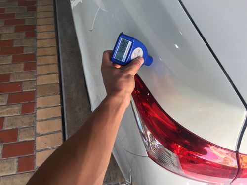 汽车叶子板喷漆多少钱?