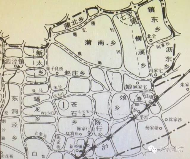 1932年,莘庄在沪杭铁路莘庄站的带动下,商市日盛,形成区域中心集镇.