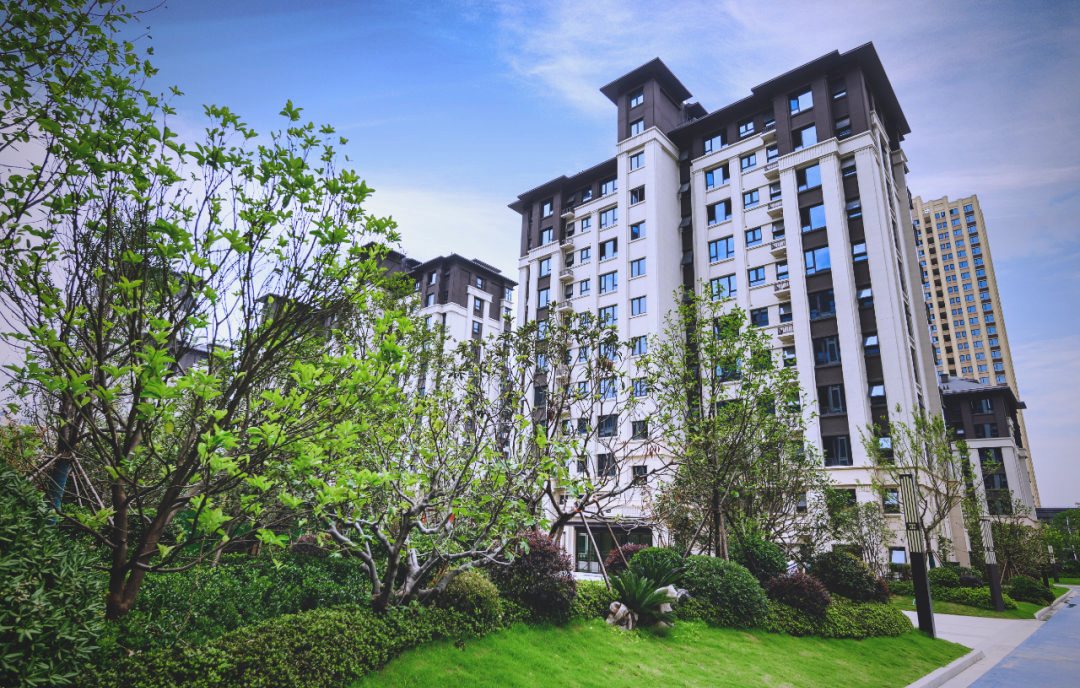 滨湖红盘荣盛华府交付实景曝光,见证美好生活超值兑现!