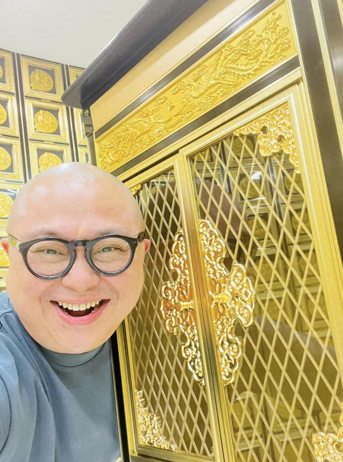 林盛斌自曝已买骨灰龛位,外观金碧辉煌很耀眼,称为家人未雨绸缪