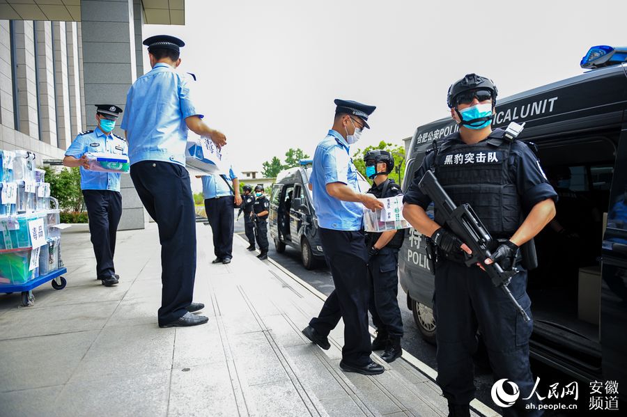 合肥警方集中销毁60余公斤毒品