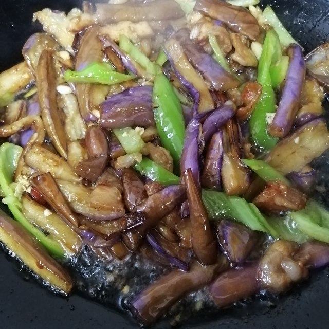 五花肉炒线茄,家常小炒,十分下饭