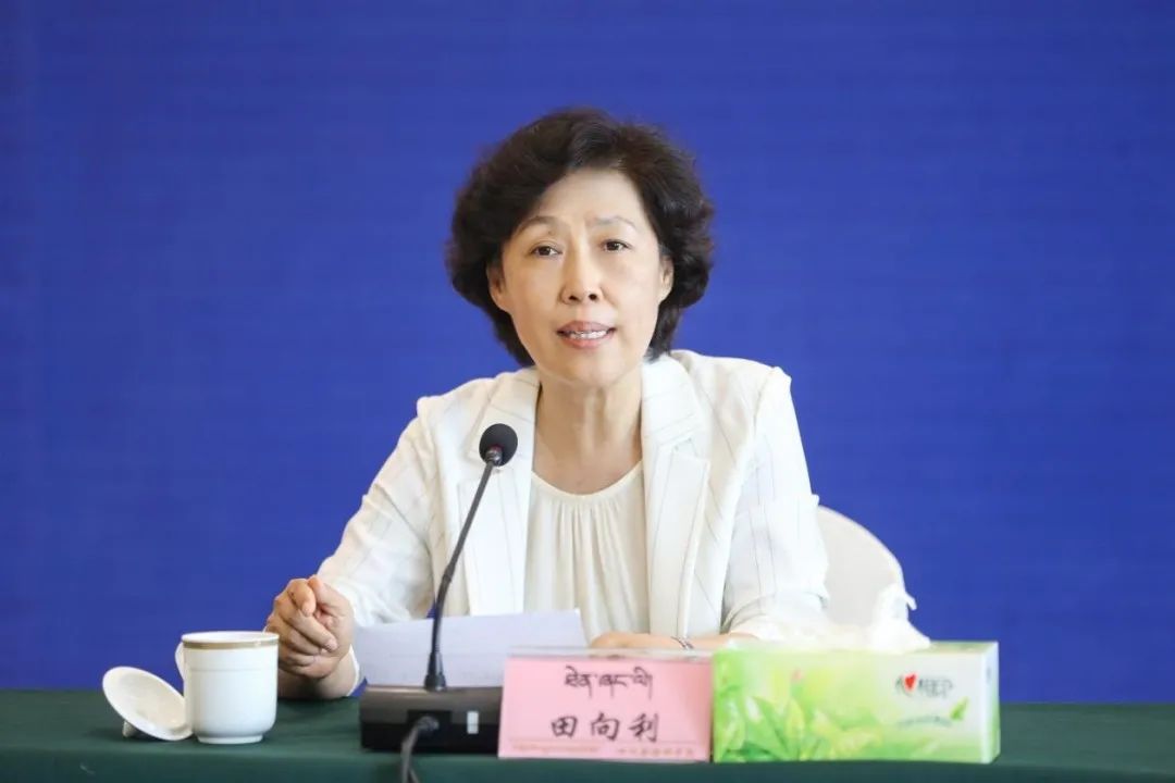 藏传佛教-藏传佛教中国化四川实践研讨会召开 进一步提高藏传佛教中国化水平 田向利出席会议并讲话 藏传佛教-藏传佛教中国化四川实践研讨会召开 进一步提高藏传佛教中国化水平 田向利出席会议并讲话