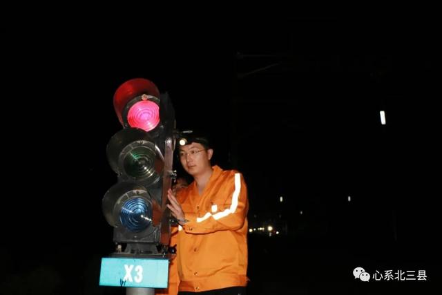 津兴铁路胜芳站站改信号联锁及软件换装工程顺利开通