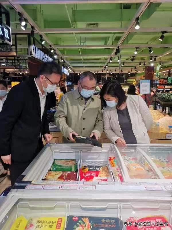 衡阳县副县长邓琼调研督查食品安全