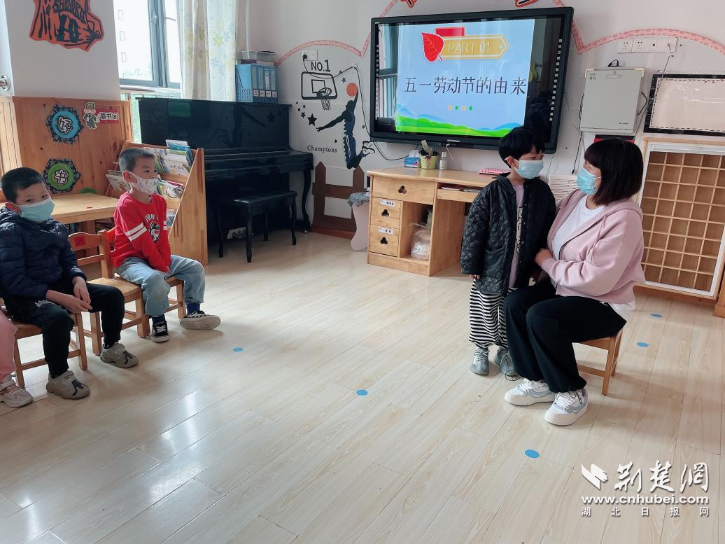 武汉军山街各幼儿园开展五一劳动节主题活动