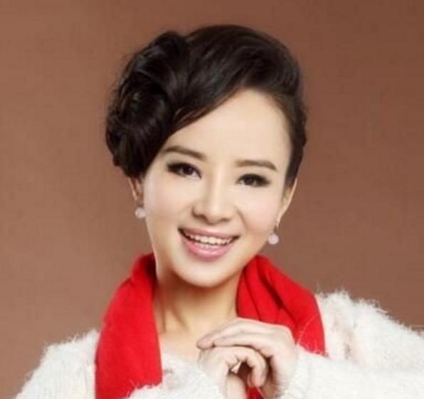 《星光大道》冠军刘赛:双目失明29年,军人丈夫愿意捐献眼睛