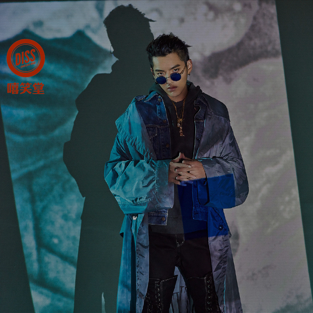 吴亦凡被彻底消失!潘玮柏、林俊杰公开辟谣,雾都终于醒来