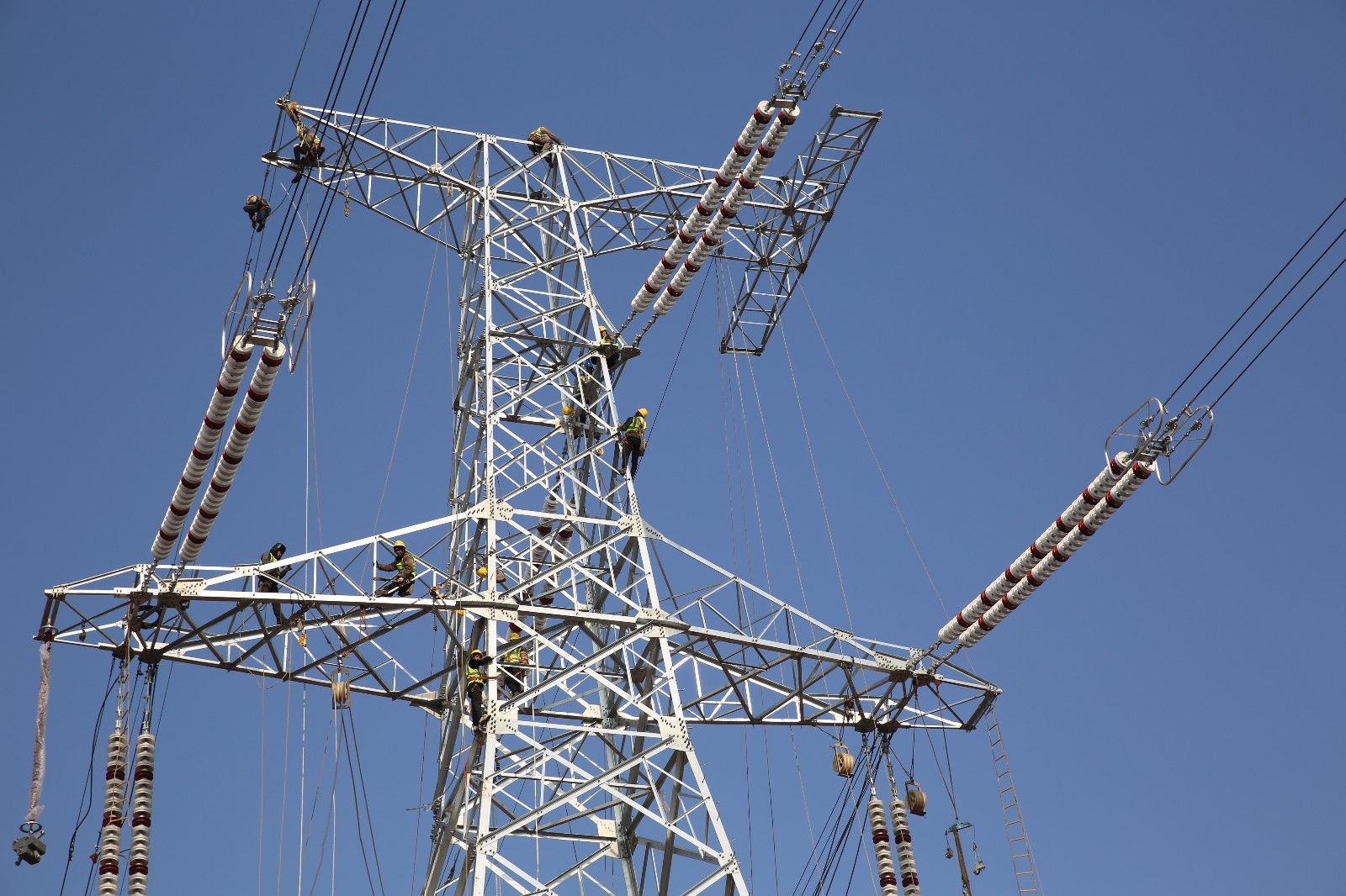 济莱高铁全线首条500千伏超高压迁改完成