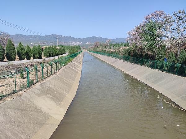 陆浑灌区郑州市运行保障中心组织引水灌溉