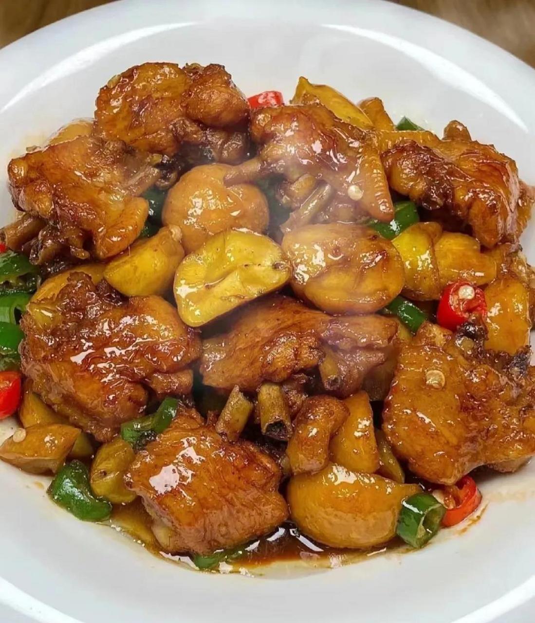 这个板栗烧鸡翅太好吃了,板栗香甜软糯 板栗原来也可以和鸡翅形成友好