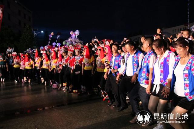 多彩民俗活动引客来 楚雄州禄丰市广通镇举办"六月六"彝族情人节活动