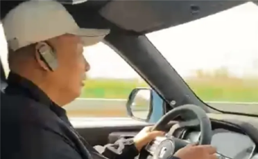 魏建军于东来直播飙车！并透露长城将打造V8混动超跑及GT3级别赛车