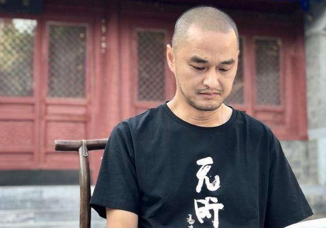 大佬冯唐在《有本事》中语出惊人:越是底层的人,处理人际关系的能力就