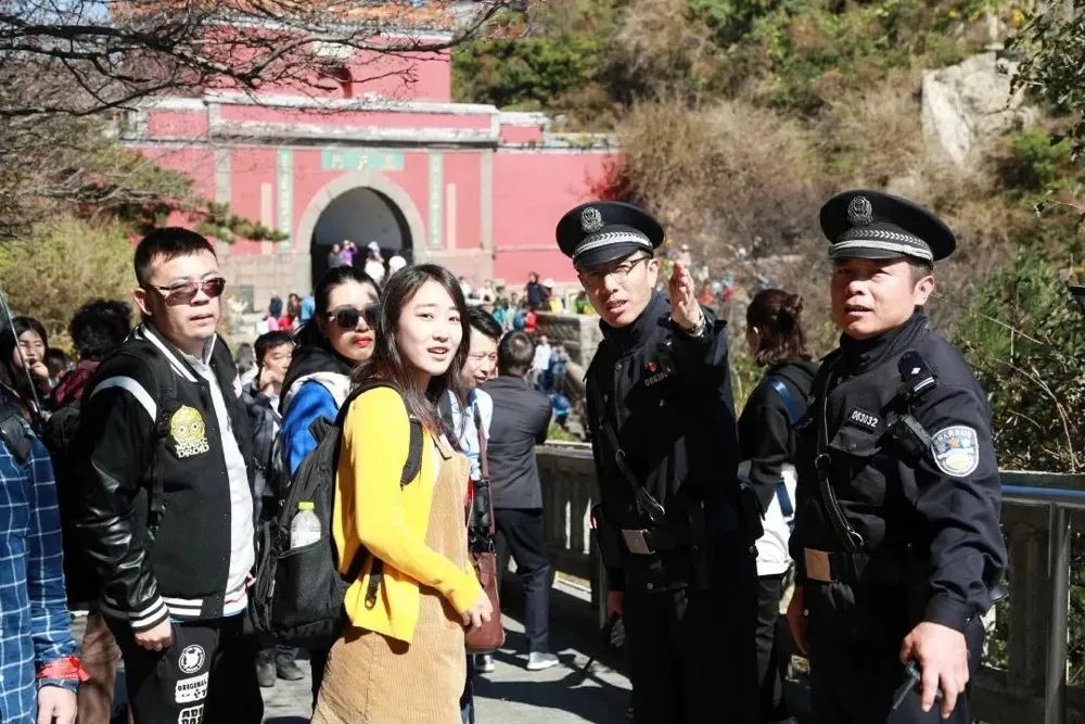 "齐鲁最美警察"首轮巡回宣讲活动走入基层反响热烈