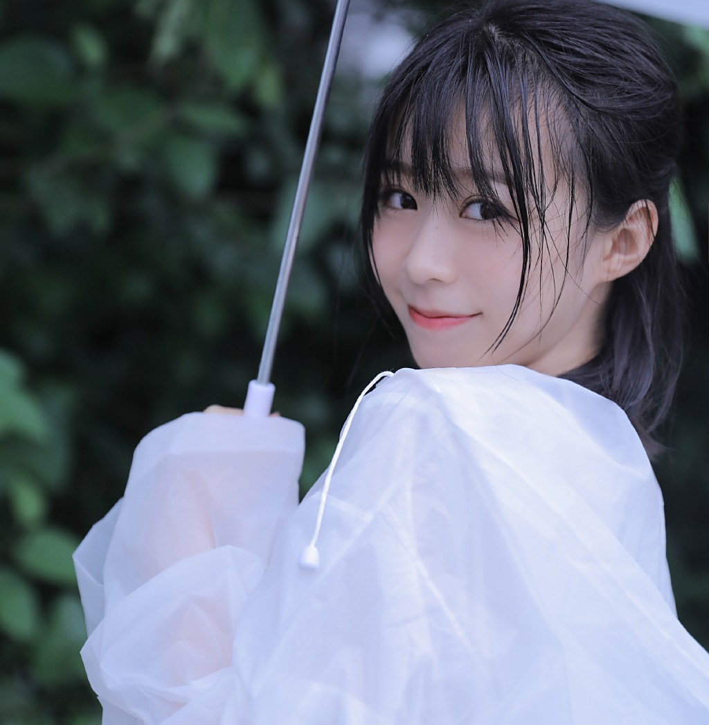 她是《美人心计》中的"小皇后",如今逆袭成功,御姐范十足