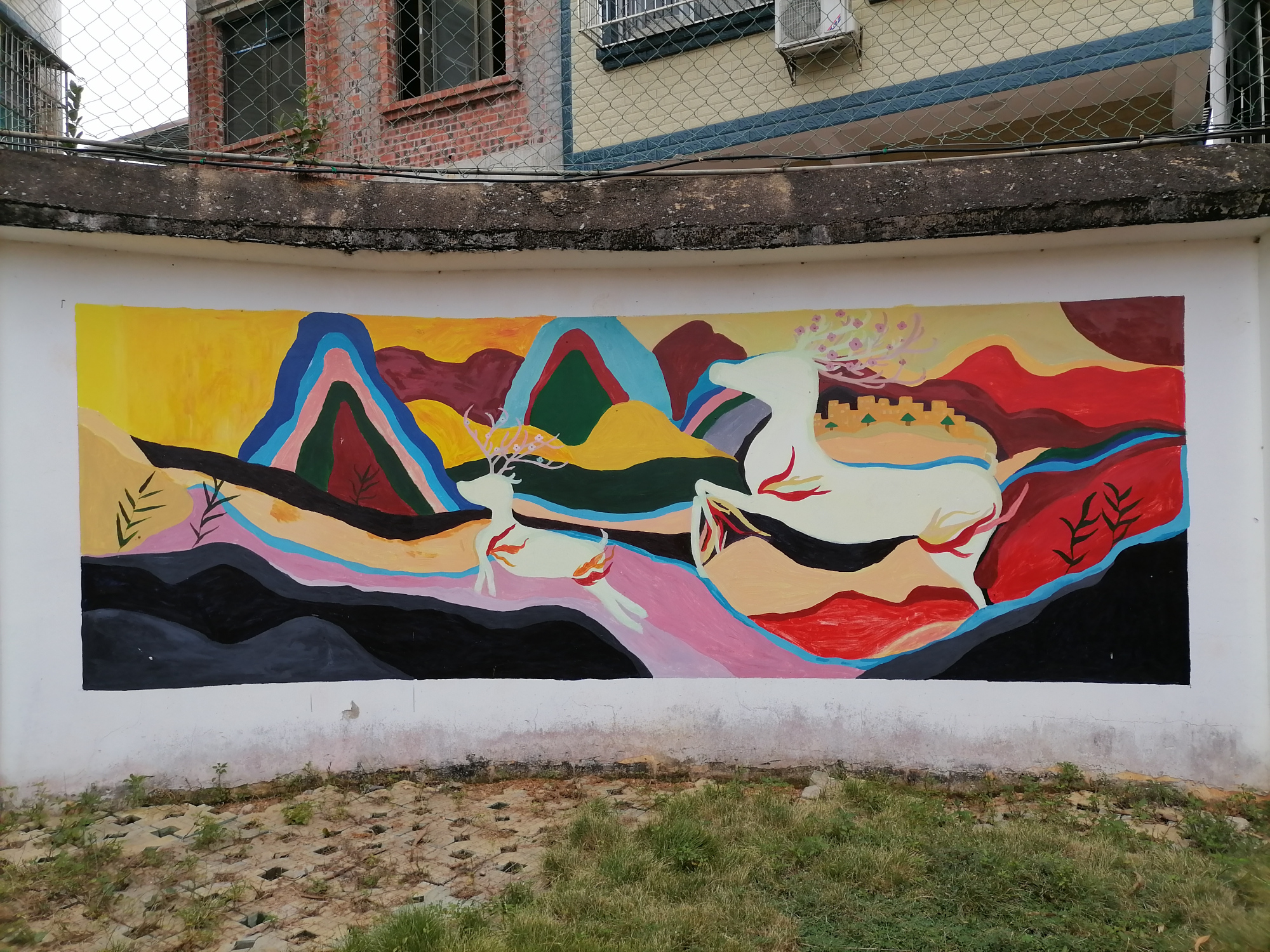 美丽的校园墙绘