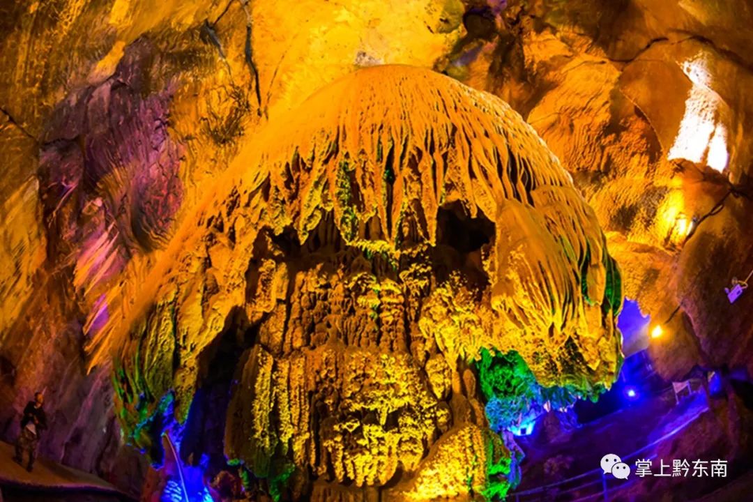畅游家乡黄金季 | 贵州岑巩玉门洞:景色奇特 美不胜收