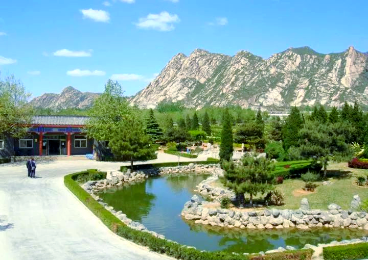 长安园公墓:京西风水宝地,安息的绝佳之选