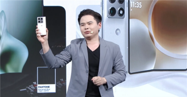 全球最强拍照折叠屏！联想moto razr fold发布：9999元起
