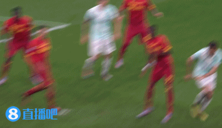 意甲国际米兰vs莱切姆希塔良劳塔罗_意甲领头羊易主！劳塔罗破球荒比肩队史三大传奇，国米2-0拉齐_意甲第25轮梅阿查球场直播