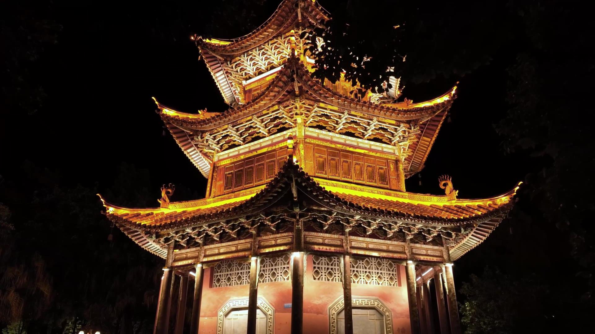 千城胜景|云南蒙自:灯光璀璨 夜景迷人