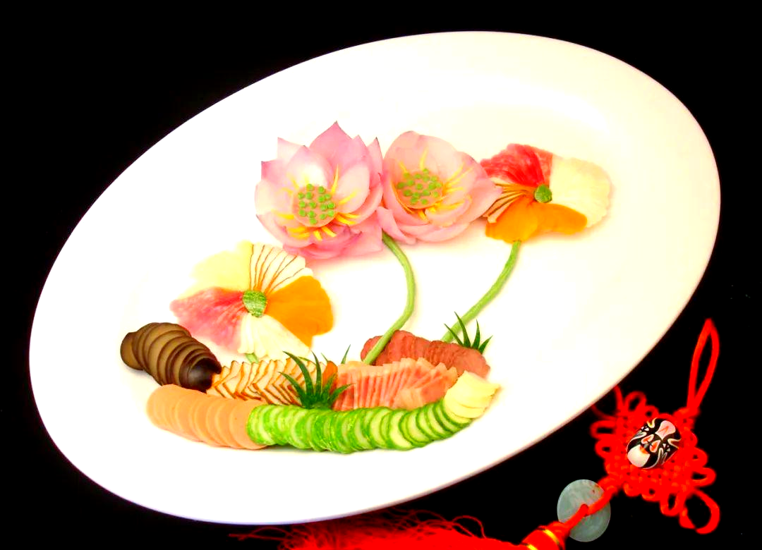 冷拼艺术大揭秘:花色拼盘的魅力与技巧