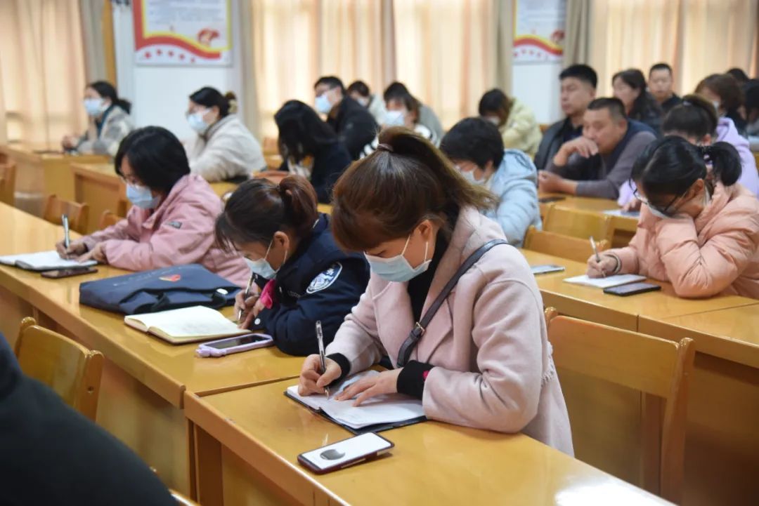 历城区港沟街道召开网格员培训会