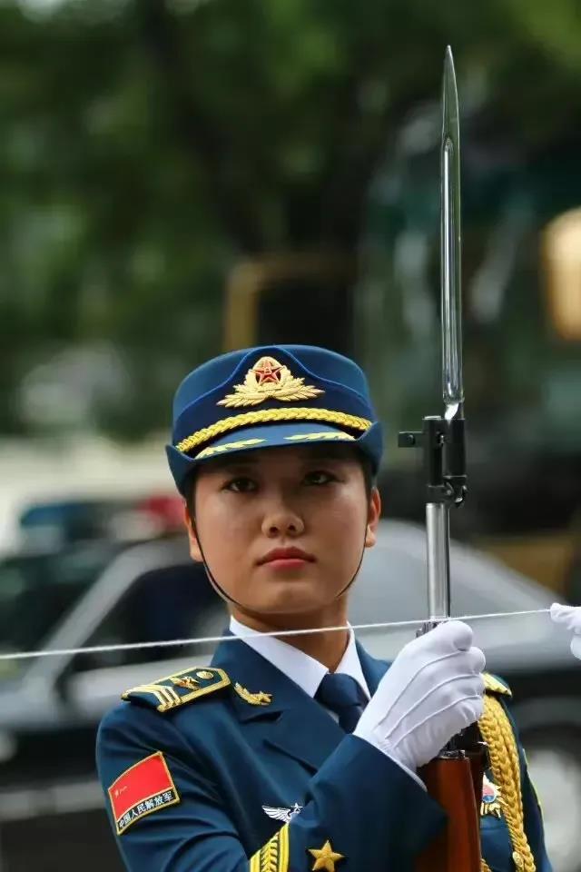 北京卫戍区仪仗队女兵图片