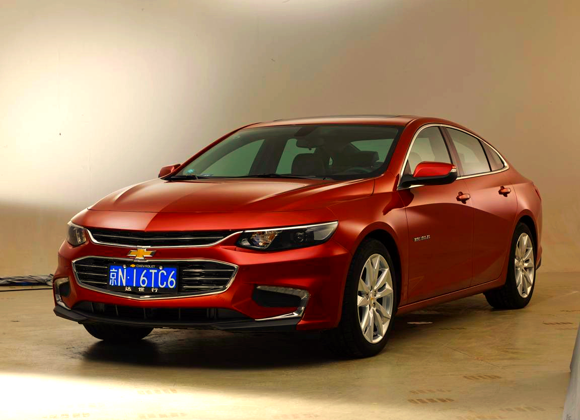 车身前45度角拍摄细节解析与应用案例