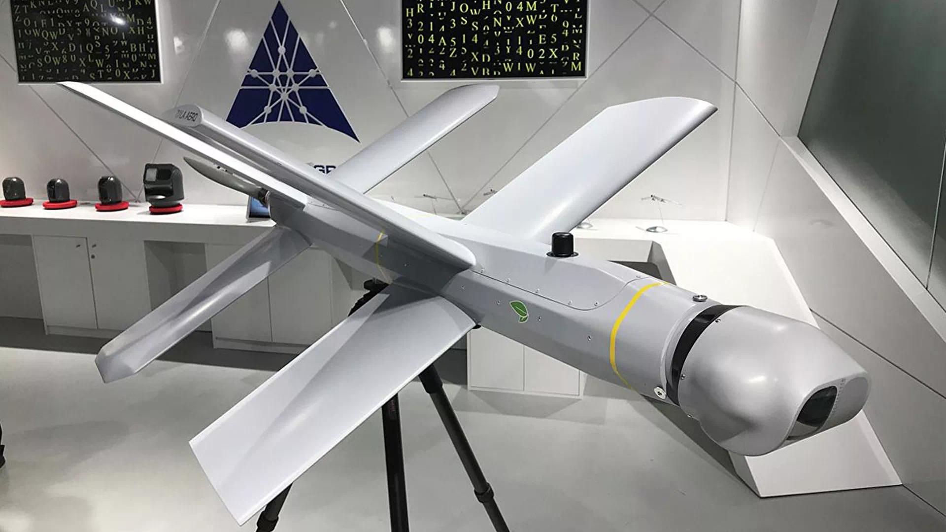 俄罗斯"柳叶刀"巡飞弹击毁乌克兰雷达站