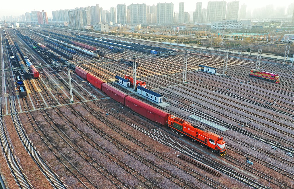 全国铁路4月10日实行新的货物列车运行图