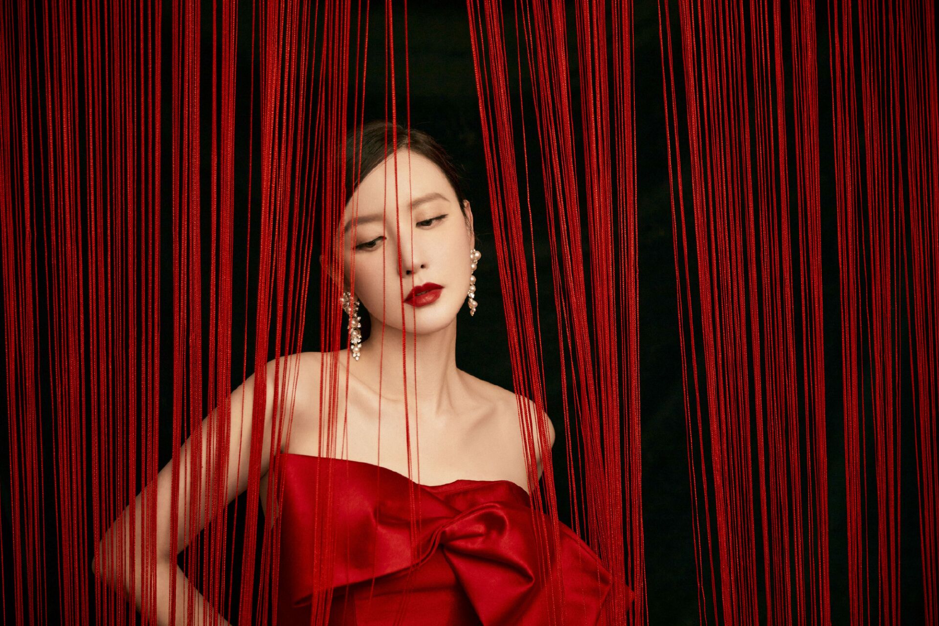 星动之夜红毯秀,女星很拼命,关晓彤金晨惊艳,戚薇袁冰妍走两极