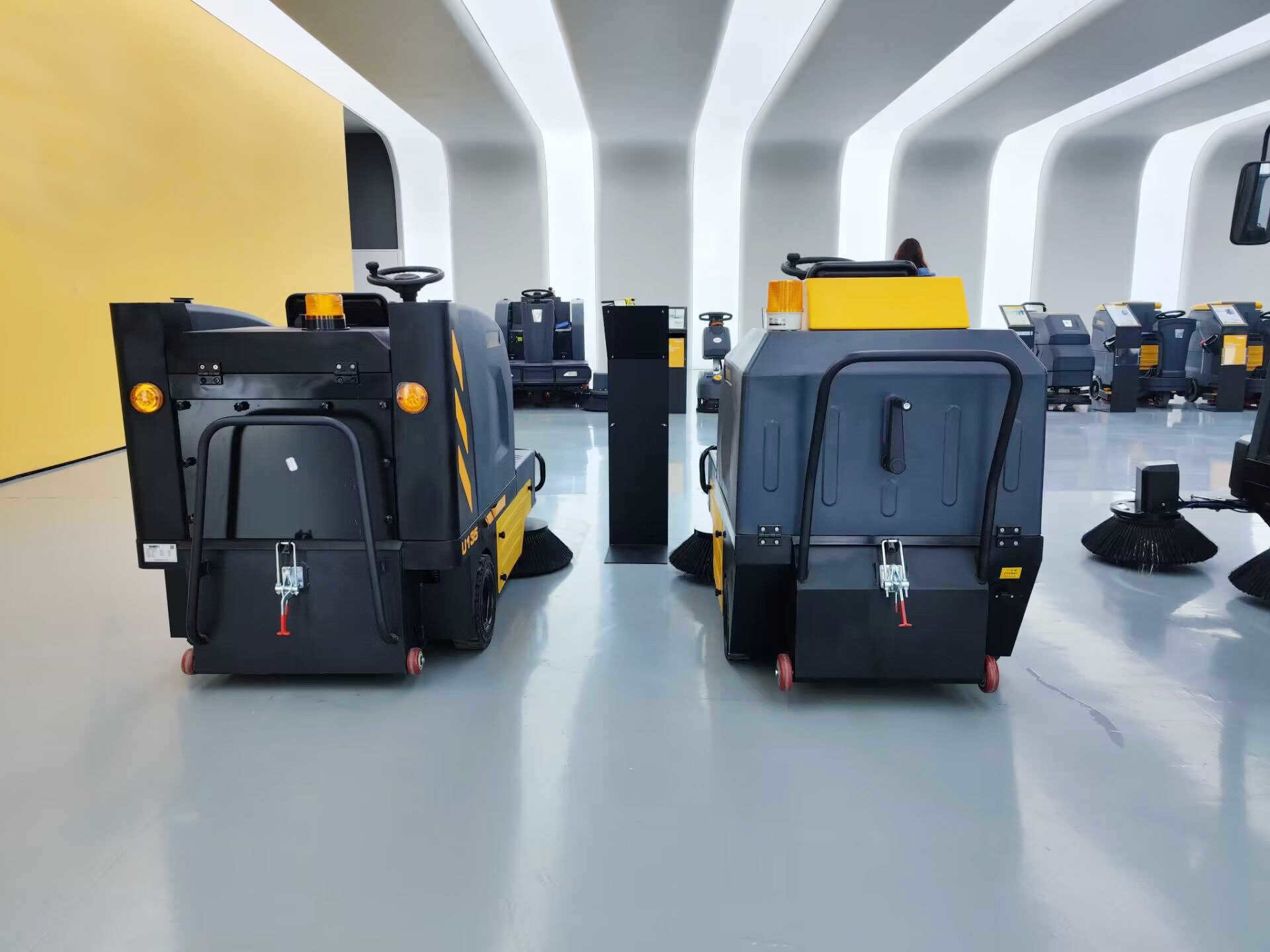 扫地机厂家的工业扫地机有优惠价格嘛?