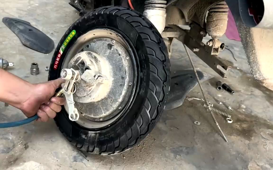 电动车换个轮胎一般多少钱