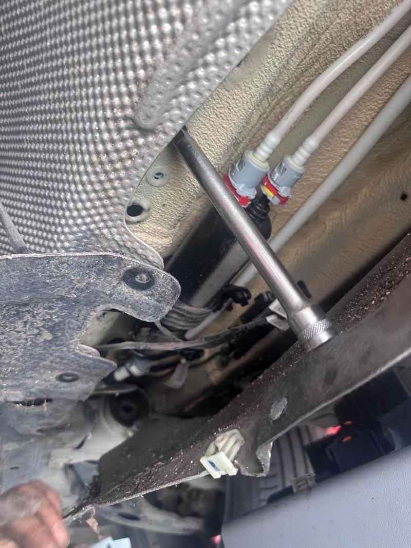 宝马燃油滤清器多久换