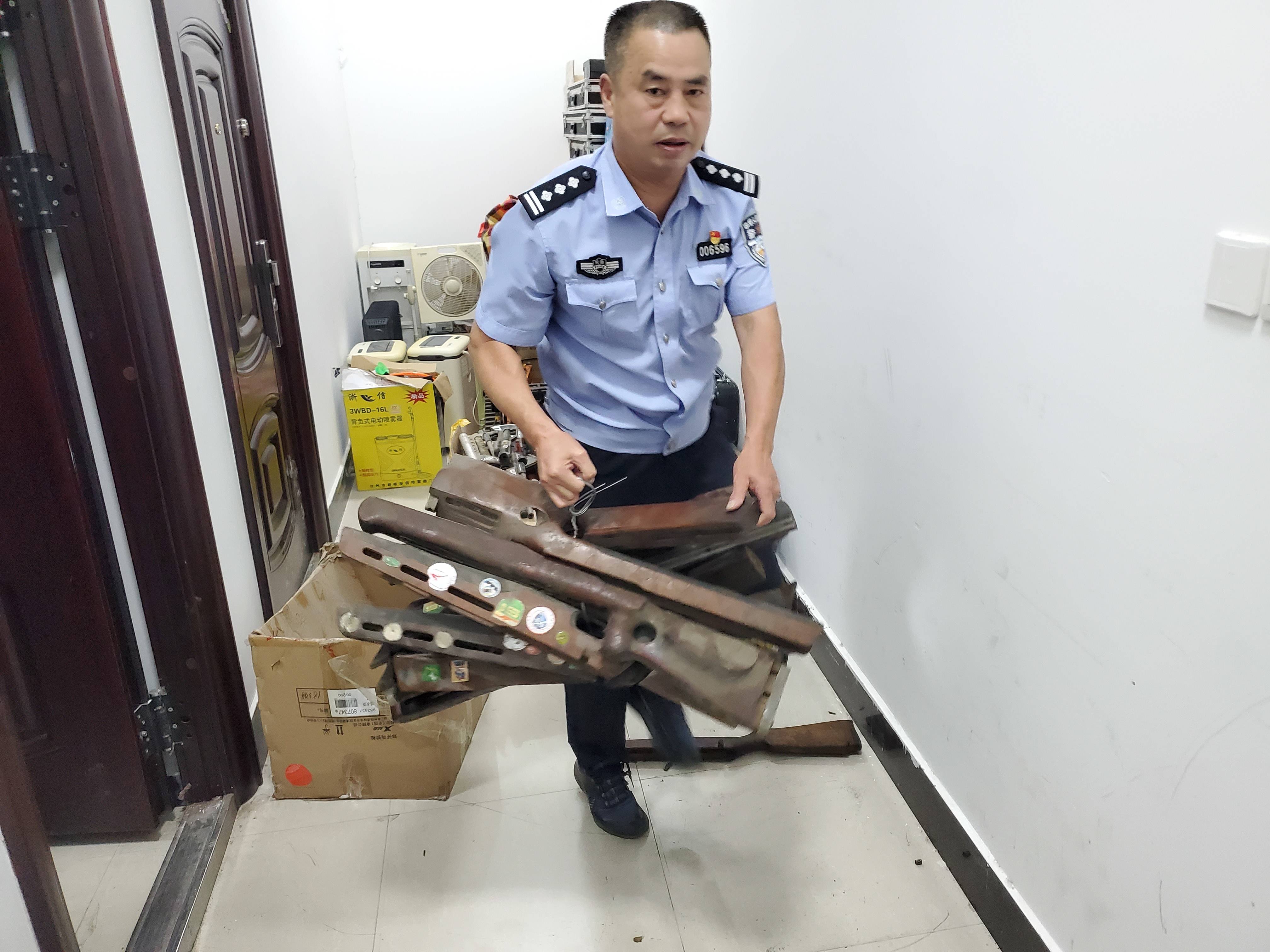 刘成俊:始终奋战在排爆第一线