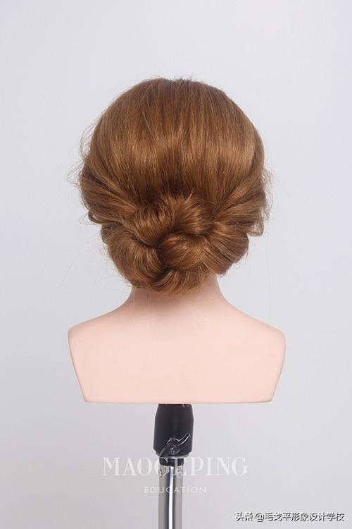 简单而高级的新娘发型,婚礼上快速转换造型