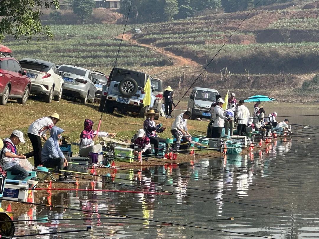 孟连县举行第十八届娜允神鱼节暨第一届“神鱼杯”钓鱼比赛