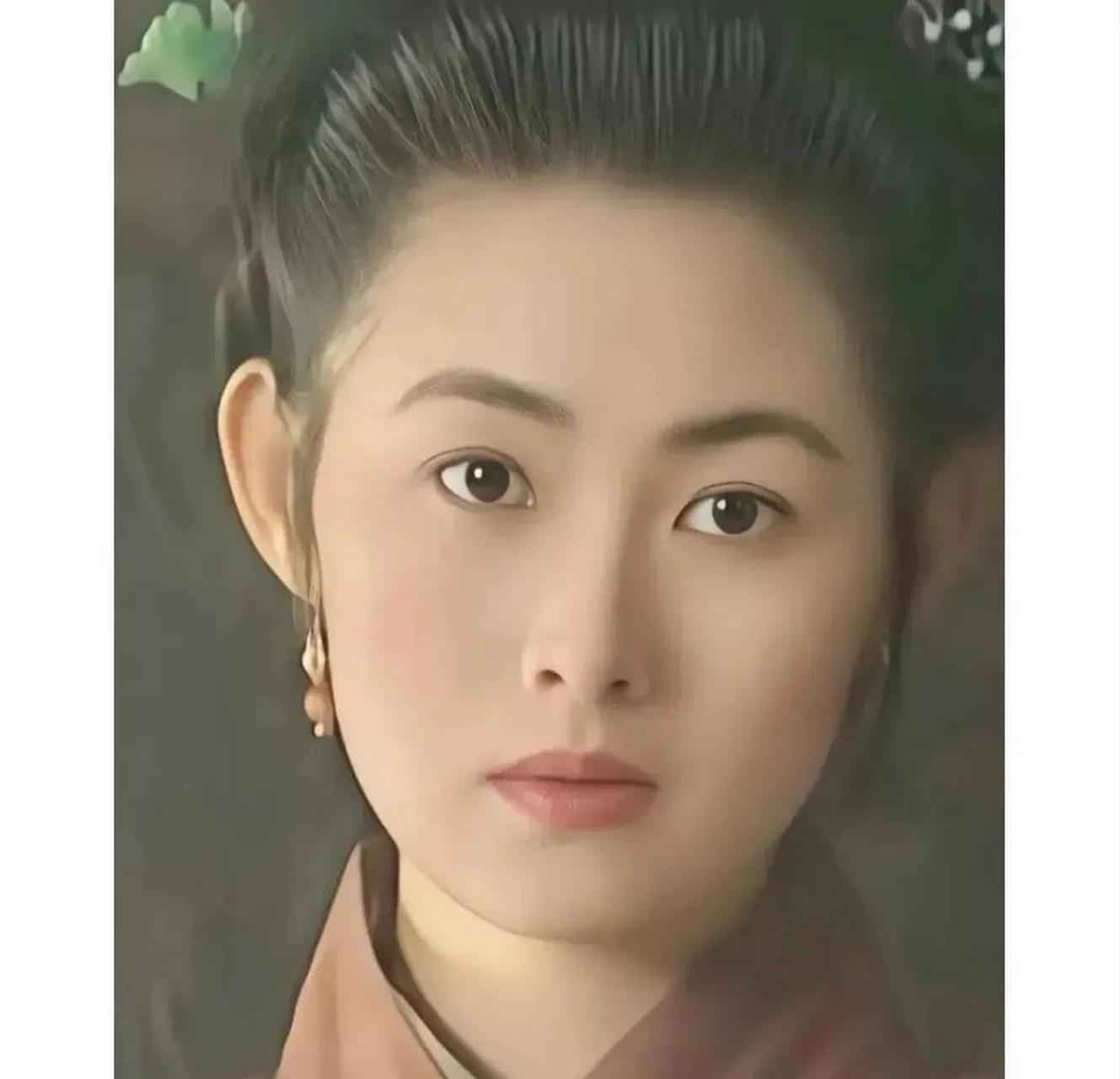 王思懿(潘金莲)[比心]和陶慧敏(小白菜),[比心]两人差6岁,小白菜十分