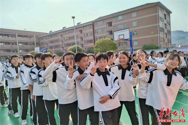 永顺县车坪乡学校:军体拳比赛展风采 英姿飒爽向未来