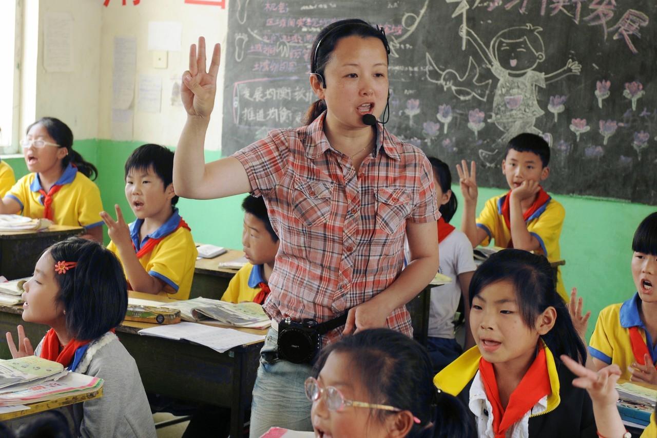 农村小学教师图片