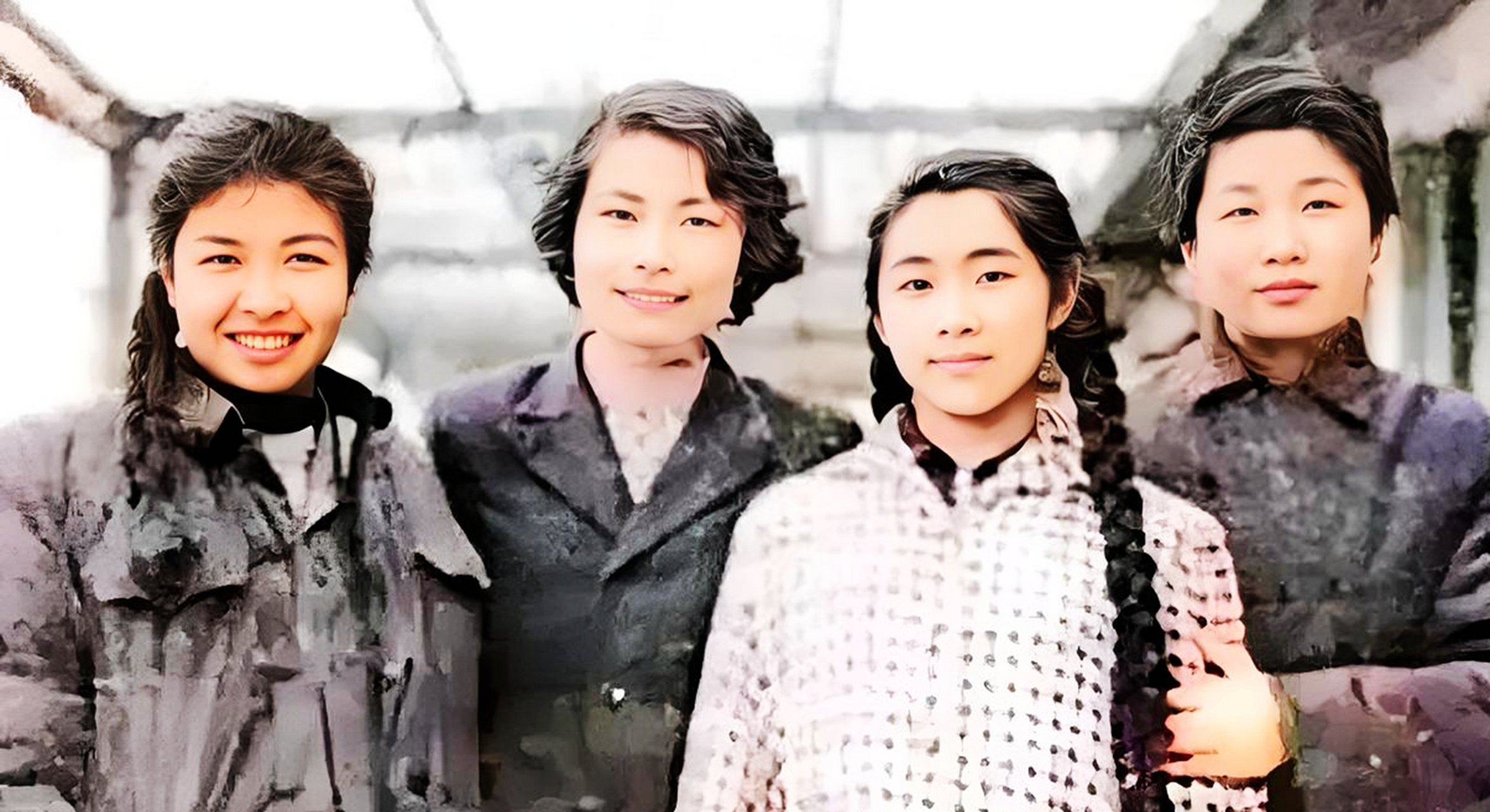 从左到右分别是李讷,林豆豆,聂力和陶斯亮!