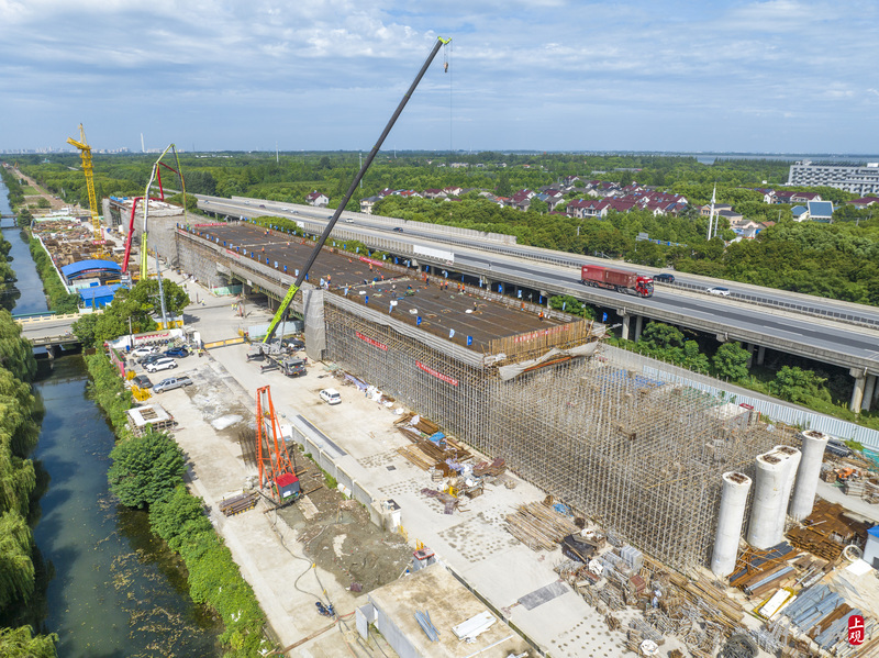 "面具超人"加盟,上海地铁17号线西延伸西岑站车站迎来结构封顶
