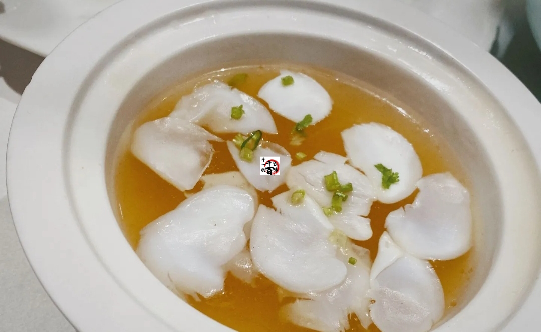 国宴乌鱼蛋汤图片