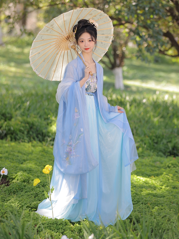 《将军家的小媳妇》嫁给穷猎户,还有极品亲戚隔三岔五来抬杠