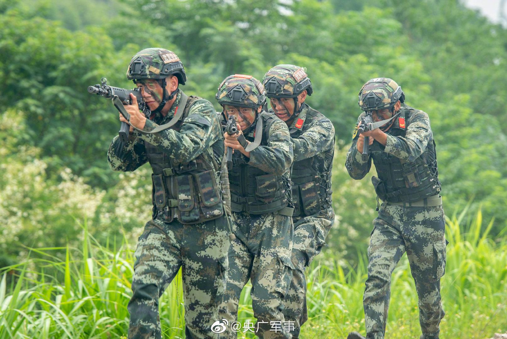 制胜尖兵!武警官兵开展实战化综合训练