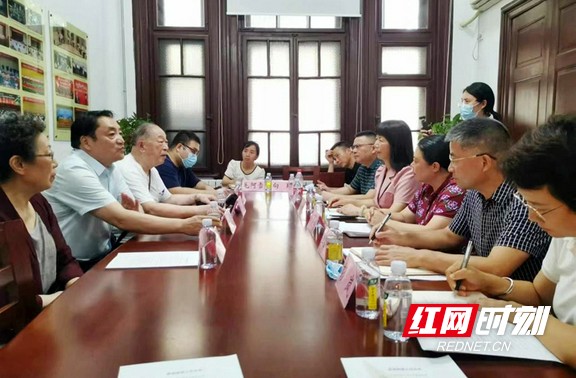 李烛尘故居爱国主义教育基地创建工作调研组到天津考察