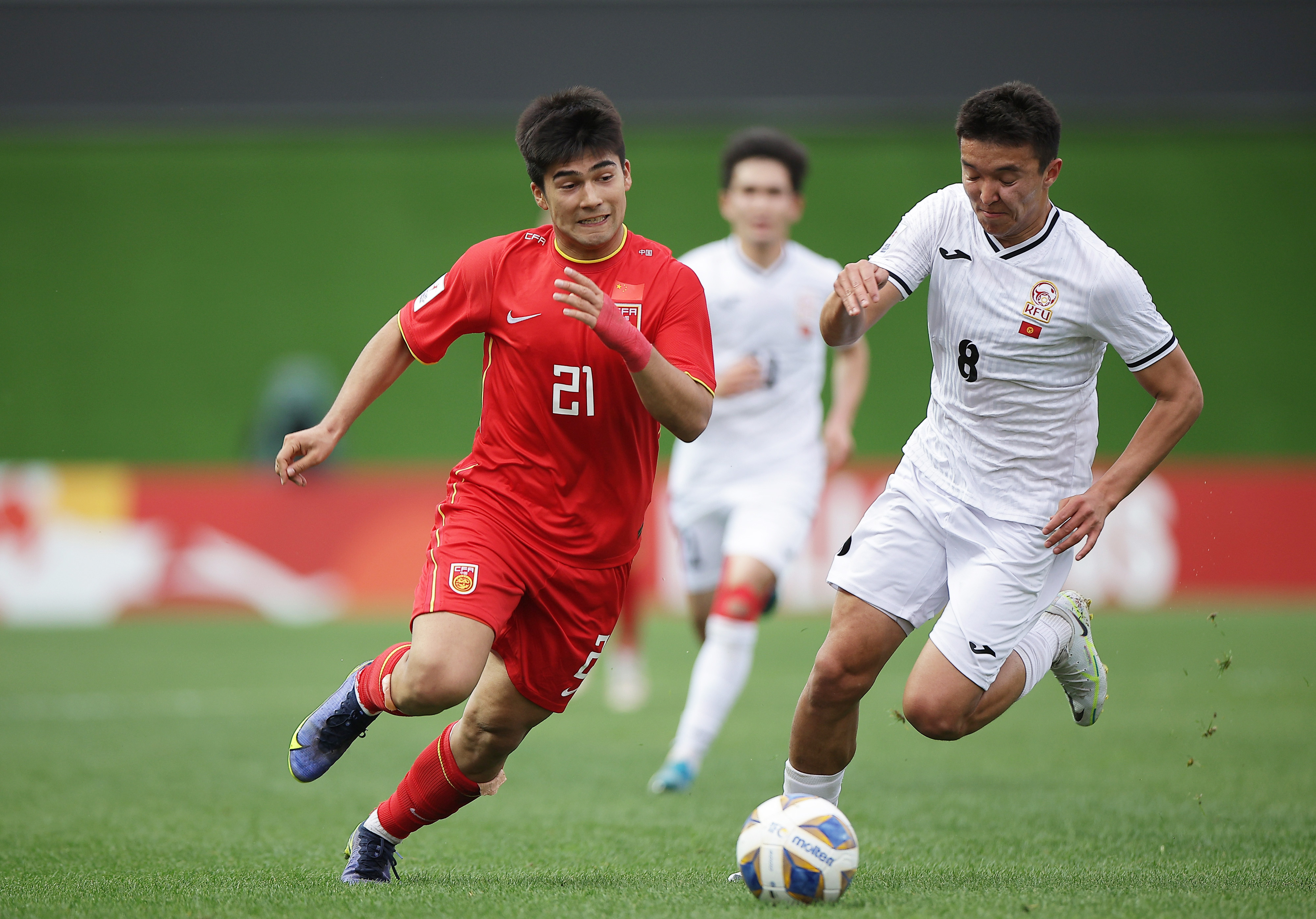 足球——u20亚洲杯:中国队对阵吉尔吉斯斯坦队(2)