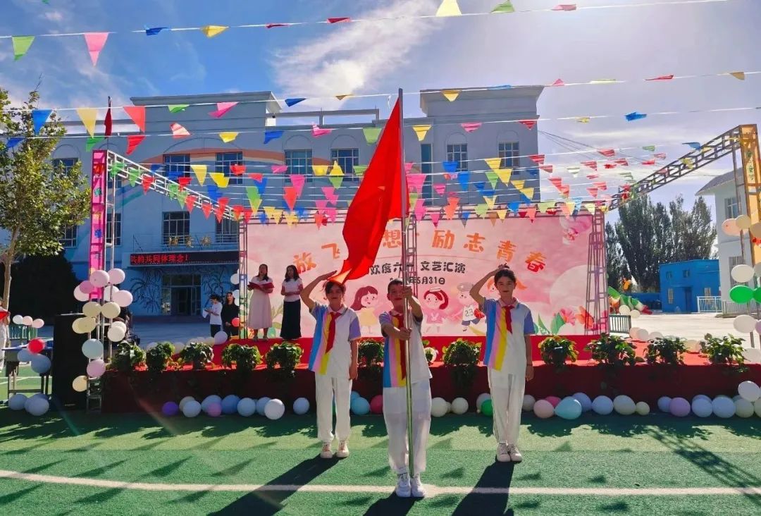 克州驼铃商贸有限责任公司等爱心企业先后前往阿图什市特殊教育学校